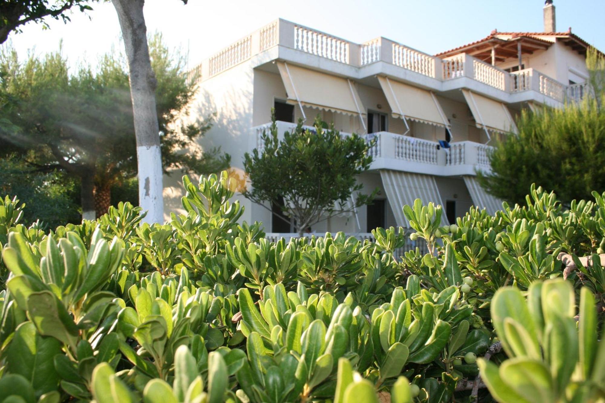 Posidonia Pension Amarynthos Eksteriør billede